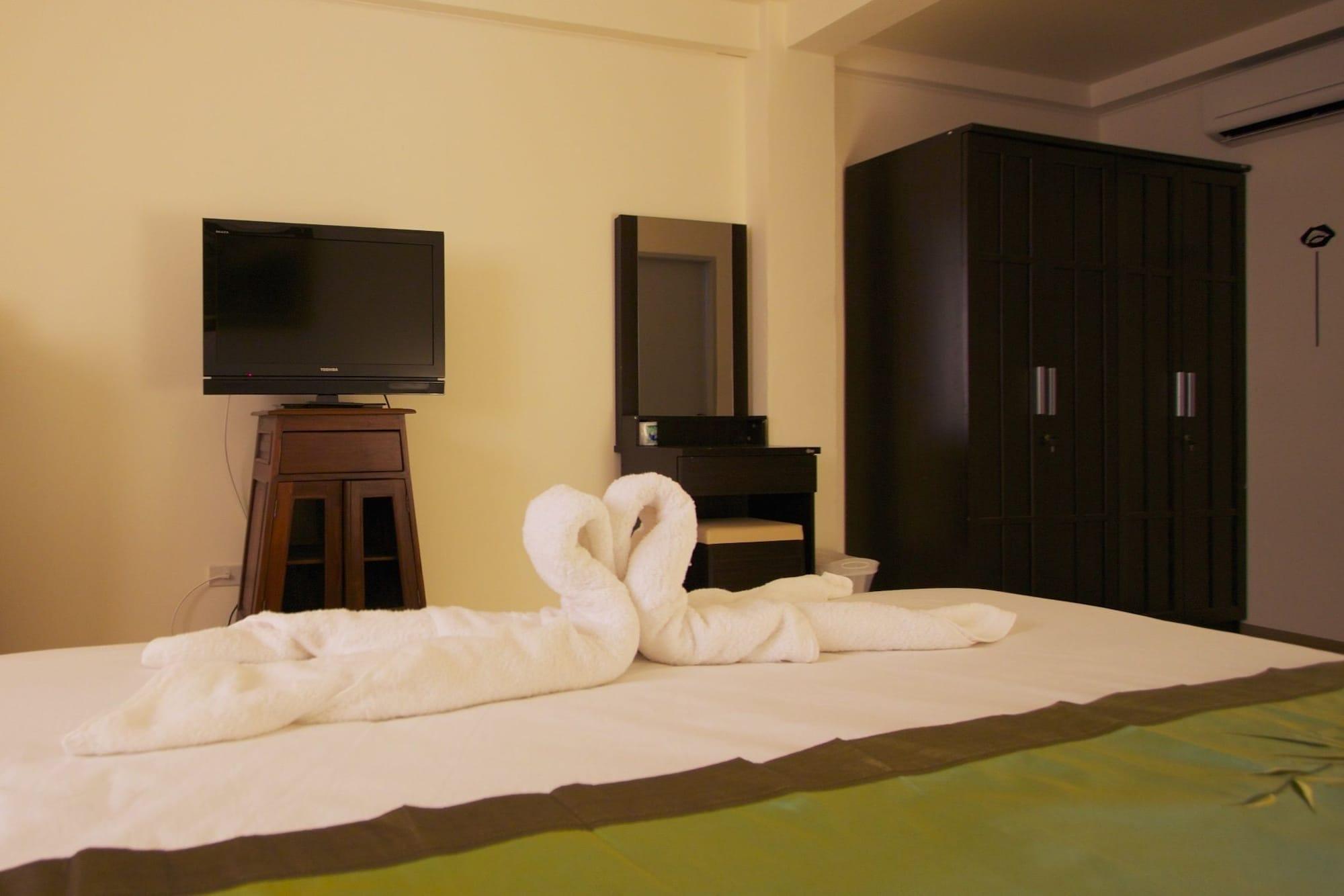 Charn Residence Bang Saen Exterior photo